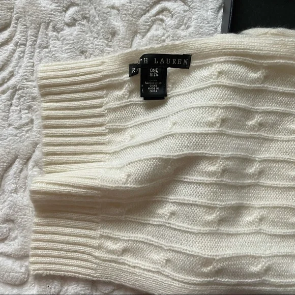 Ralph Lauren Cashmere Scarf, Hat, Leather Glove Gift Set - Picture 4 of 9